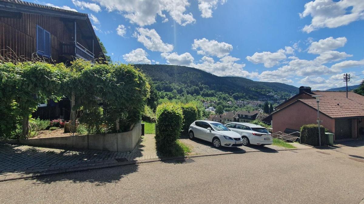 Kuckucksnest - Ferienwohnung Mit Traumblick Im Schwarzwald Bad Wildbad Exterior photo