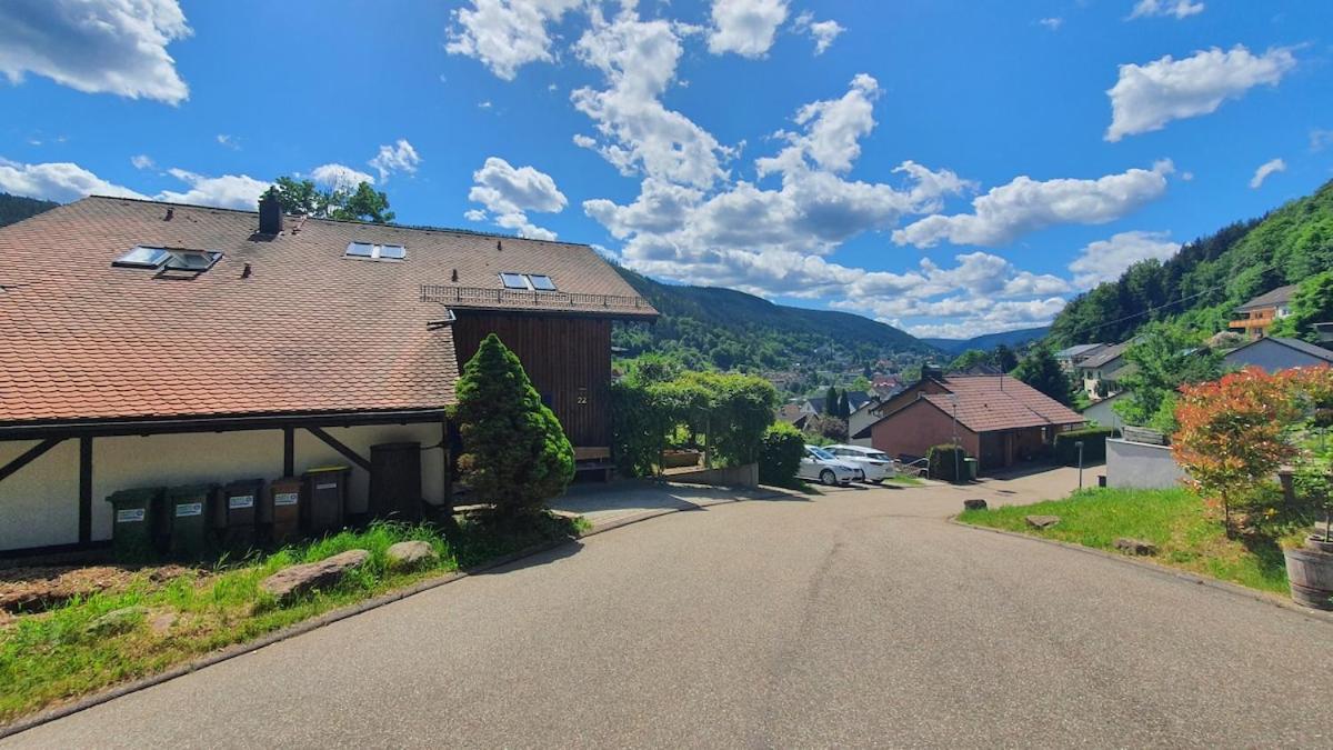 Kuckucksnest - Ferienwohnung Mit Traumblick Im Schwarzwald Bad Wildbad Exterior photo